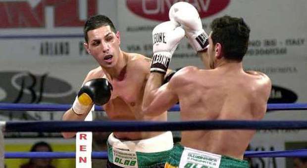 L'incontro di boxe tra Brancalion e Saiani che l'ha laureato campione italiano dei mediomassimi