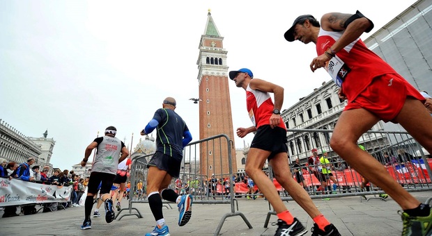 Maratona di Venezia, un evento da record. Appuntamento domenica 23 ottobre
