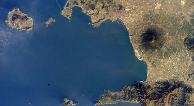 Supervulcano dei Campi Flegrei: 29mila anni fa l'eruzione che coprì di cenere il Mediterraneo