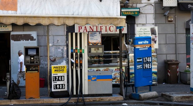 Un distributore di Carburanti a Napoli