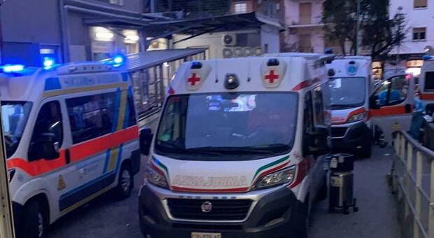 Napoli, detenuto di Poggioreale aggredisce i soccorritori del 118