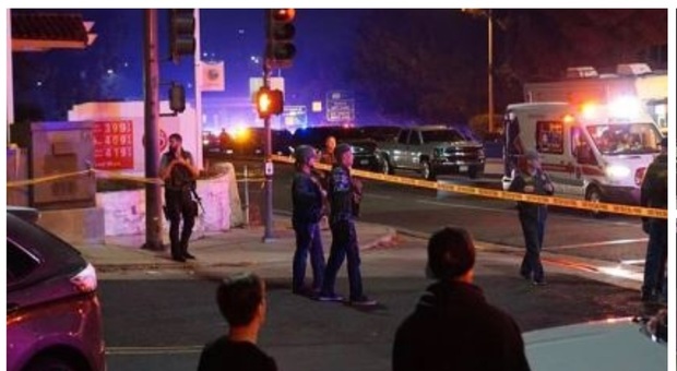 Los Angeles, armato fa irruzione in un bar e spara: «Tredici morti»
