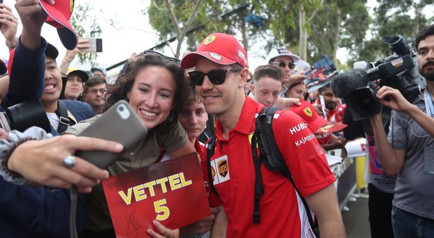 Melbourne, Vettel: «Le prove sono state divertenti»