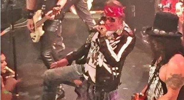 Guns n' Roses, reunion anticipata: concerto a sorpresa a Los Angeles il 1° aprile