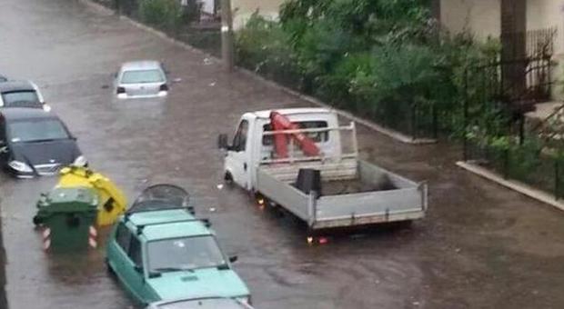 Catania, strade allagate dopo il temporale