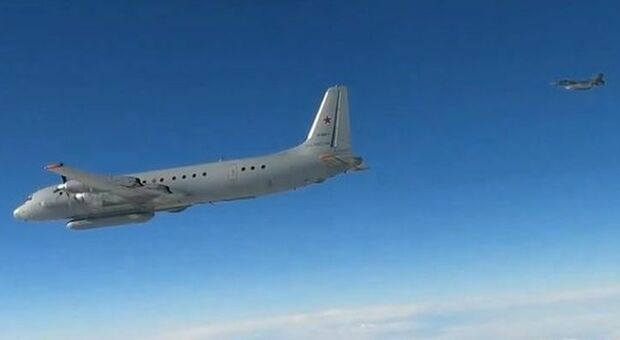 Scramble, Mirage francese intercetta aero spia russo sul golfo di Riga davanti all'Estonia