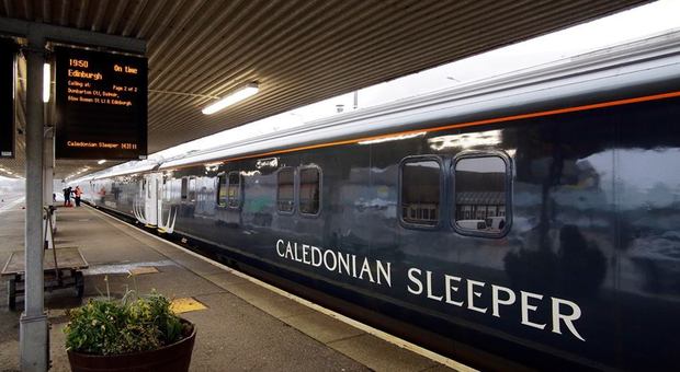 Camere lussuose, bagni privati e chiavi magnetiche in treno: ecco l'esclusivo servizio della Caledonian Sleeper
