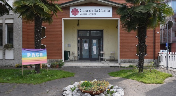 Rincari alla Caritas di Treviso: boom di richieste d aiuto anche dai giovani. Aumentano i volontari