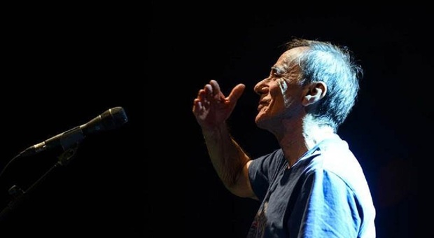 Roberto Vecchioni in concerto nel 2011