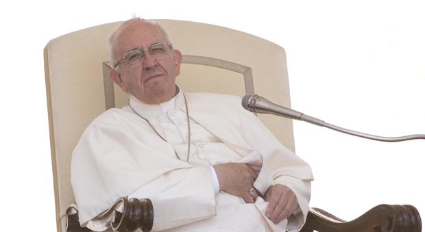 Papa Francesco, pugno di ferro contro i preti nigeriani ribelli: scuse entro 30 giorni o vi caccio