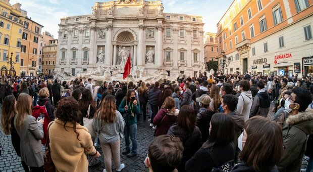 Roma, tornano i turisti ed è boom di B&B abusivi: «Sono aumentati del 20%»