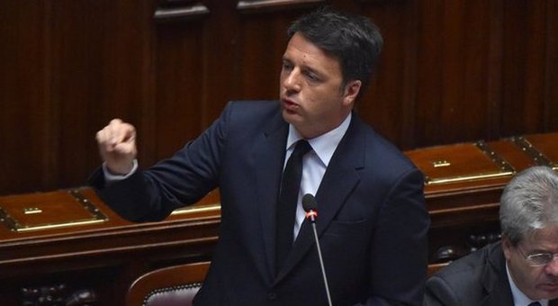 Migranti, Renzi:"Siamo in guerra contro trafficanti carne umana. Ue dia risposta politica"