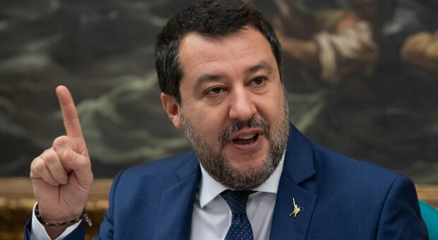 Salvini, offerta a Pd e 5S: trattiamo sul Quirinale, ma il governo cambi