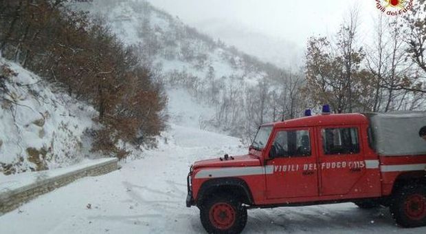 Ecco Burian: neve e gelo sull'Umbria Malori, paesi isolati e valanghe