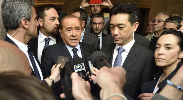 Milan, fumata grigia tra Berlusconi e Mr.Bee: otto ore di riunione e una proroga in vista