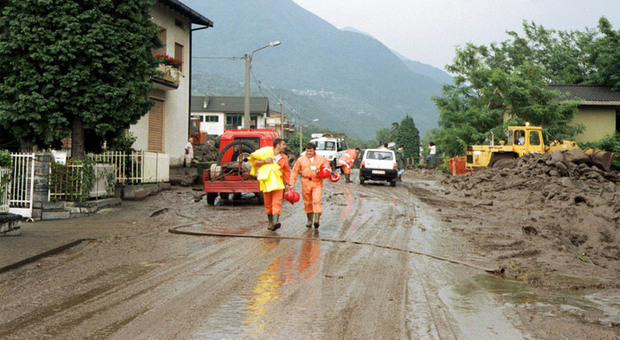 Una frana minaccia la Torino-Aosta, chiusi 18 chilometri di autostrada