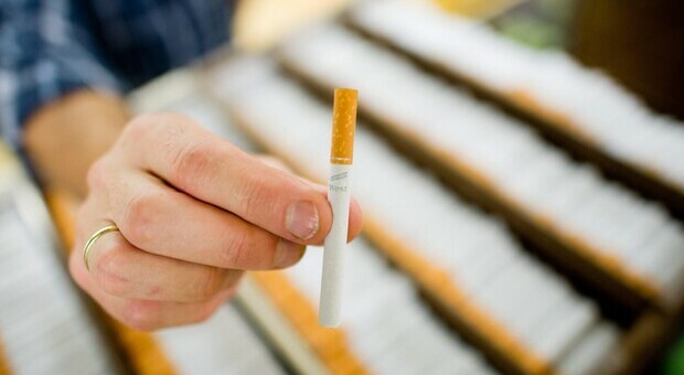 Ue vuole vietare sigarette a tabacco riscaldato aromatizzato 