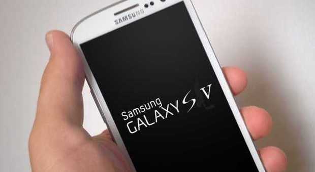 Il Galaxy S5 avrà un'antenna impermeabile, l'ordine della Samsung di 5 mlni di IMA