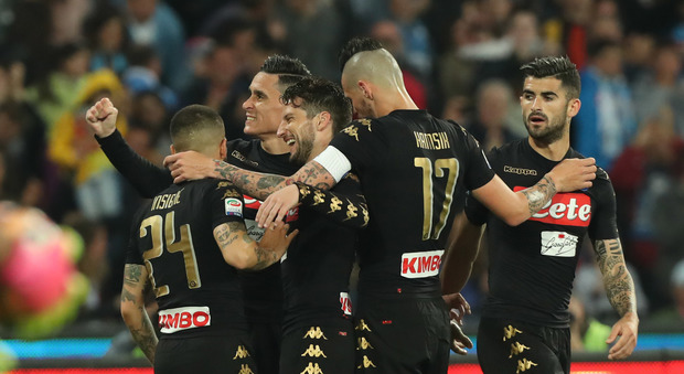 Napoli a valanga sull'Udinese La Roma dista 2 punti