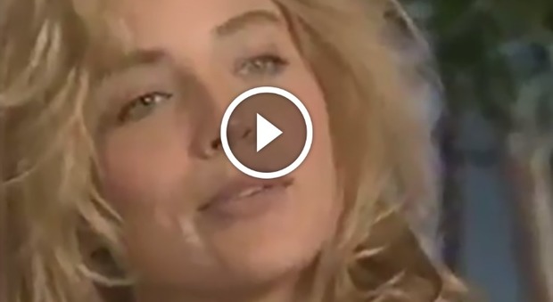 Sharon Stone e le sue gambe: il video del provino per "Basic Instinct" fa impazzire il web