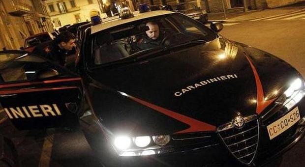 Napoli, agguato in strada: ucciso a colpi di arma da fuoco davanti casa. Terza vittima in 24 ore