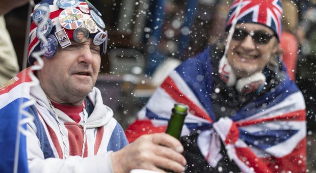 immagine È nato il royal baby, Londra in festa