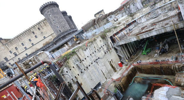 Napoli, viaggio nel cantiere Metro tra archeologia e futuro
