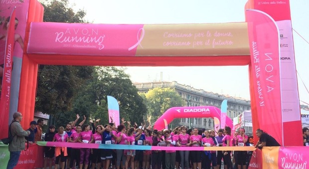 Un successo la 20esima edizione di Avon Running: un fiume rosa nel centro di Milano per la lotta contro il tumore al seno
