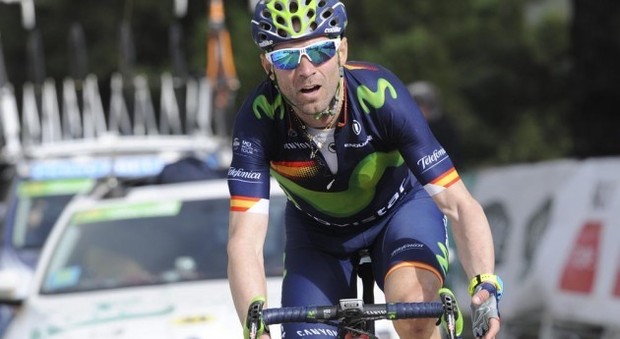 Giro d'Italia, Valverde vince la tappa e Kruijswijk rimane in rosa. Nibali crolla