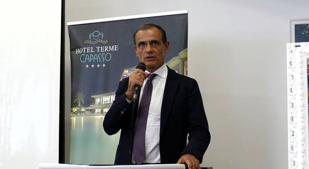 Picarone contro de Magistris: «Autonomia di Napoli? Sarebbe la repubblica di Francischiello»