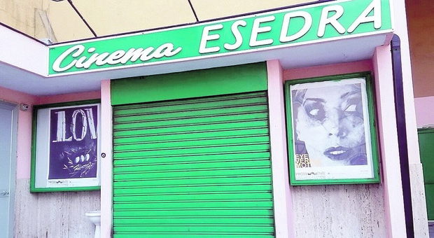 Il cinema Esedra di Bari chiude battenti