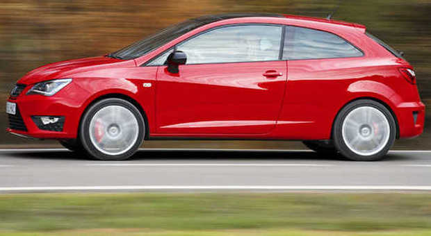 La nuova Seat Ibiza Cupra conserva una linea discreta ed elegante nonostante l'incremento di prestazioni