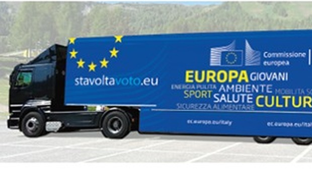 Europa, arriva un camion tutto blu per dialogare con i cittadini: il 1 marzo sarà a Roma e il 3 a Ostia