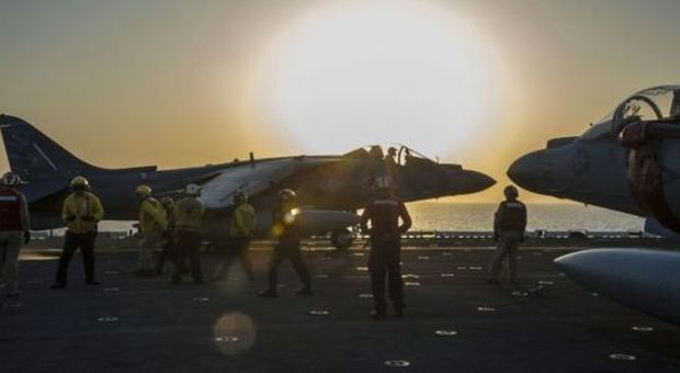 Siria, iniziati i raid Usa: "Nel mirino venti basi dell'Isis nel paese"