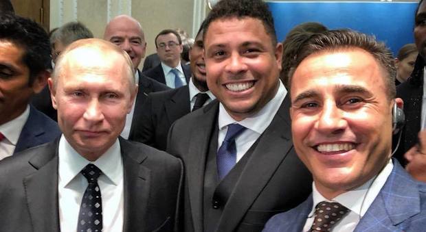 Fabio Cannavaro con Putin e Ronaldo