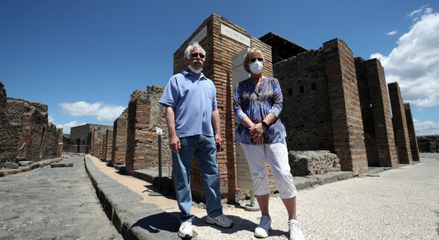 Pompei, turisti agli Scavi senza treni e la Circum cambia gli orari