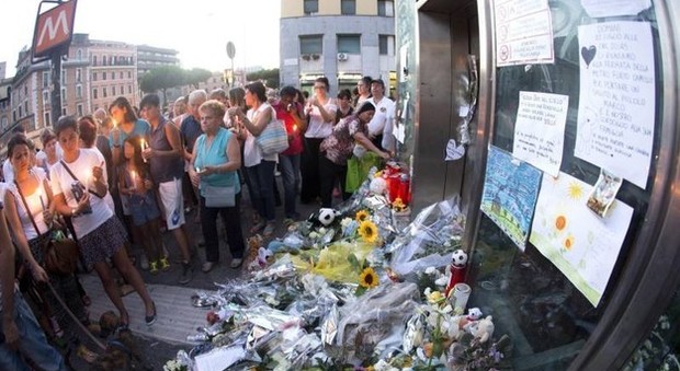 Roma, bimbo morto nell'ascensore della metro: fu omicidio colposo, sotto accusa il tecnico Atac