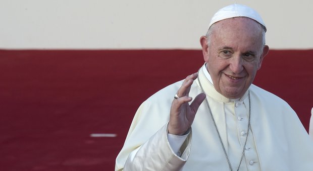 Papa Francesco: «Il sesso è un dono di Dio per amare: nelle scuole serve un'educazione in tal senso»