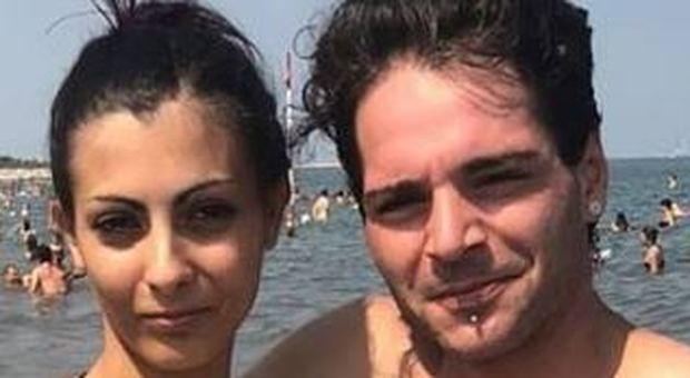 Giulia, 23 anni, strangolata dal marito è morta dopo nove giorni di agonia