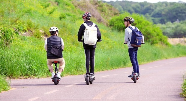 Bonus per mobilità alternativa: bici elettriche, monopattini, segway. Ecco quali scegliere