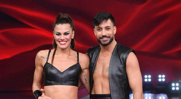 Ballando con le Stelle, vincono Bianca Guaccero e Giovanni Pernice: chi sono i vincitori dell'edizione 2024