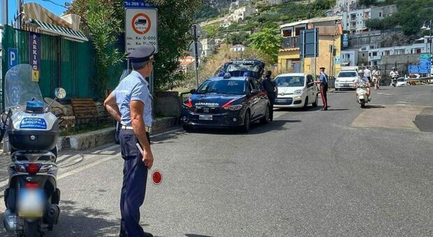 Polizia municipale ad Amalfi