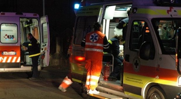 Scontro fra auto nella notte: feriti gravemente cinque giovanissimi