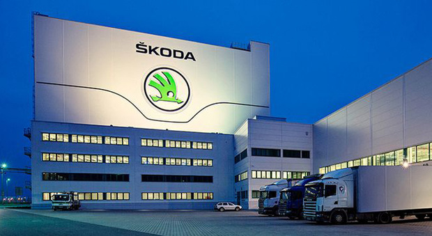 Il mercato di riferimento di Škoda è l'Europa occidentale, dove nel 2015 ha commercializzato quasi 431.000 veicoli, oltre il 40% del totale delle vendite, con crescite in doppia cifra in diversi paesi, fra i quali l'Italia (16.600 auto, +16,8%)