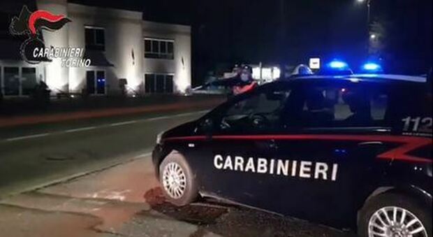 Roma: accoltella un uomo al parco di Ladispoli, arrestato 48enne albanese per tentato omicidio