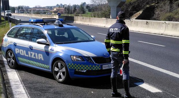 I controlli della polizia stradale di Perugia