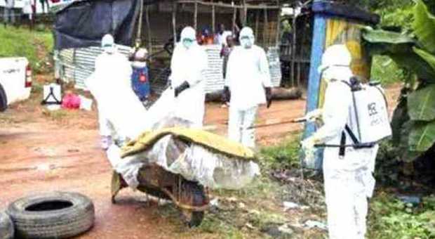 Ebola, Onu: si teme fiammata della malattia. Tra i malati sospetti ragazza italiana ricoverata