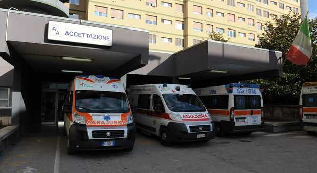 Pescara, troppi pazienti: l'ospedale blocca i ricoveri in area medica