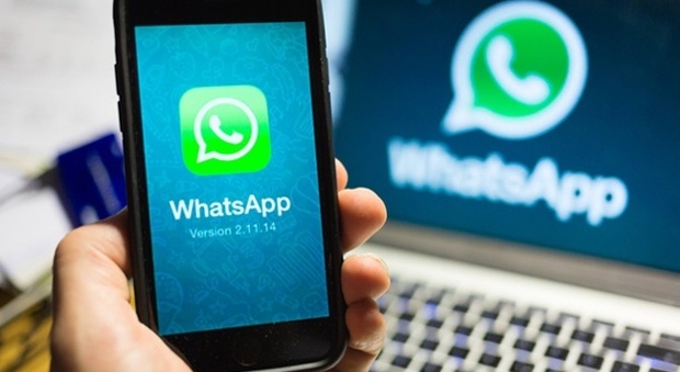 Whatsapp, a rischio la privacy dei messaggi: scoperta la falla nel sistema