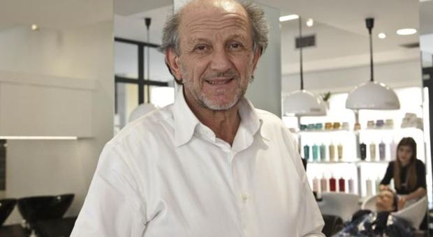Lo storico parrucchiere di Roveredo Luigi Piccinin derubato dalla banda del buco. L'amico pasticciere non è riusciti a fermare i ladri